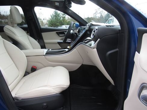 New 2026 Mercedes-Benz GLC 300 4MATIC image 18