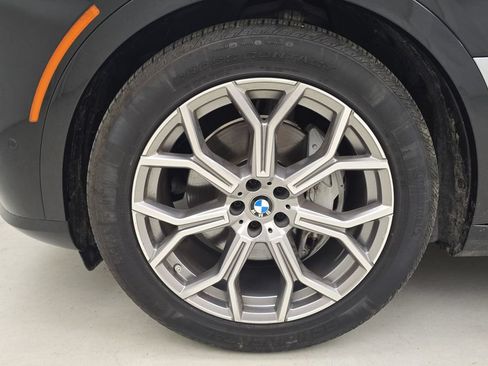 Used 2024 BMW X7 xDrive40i AWD/4WD image 12