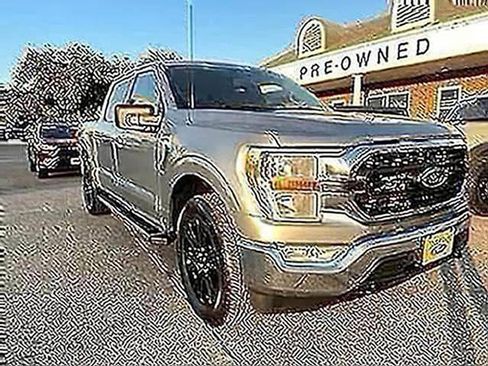 Used 2022 Ford F150 XLT w/ Equipment Group 301A Mid AWD/4WD image 3