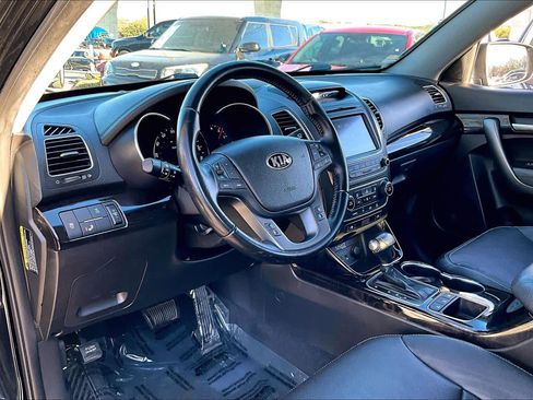 Used 2014 Kia Sorento SX w/ 3rd Row Package image 17