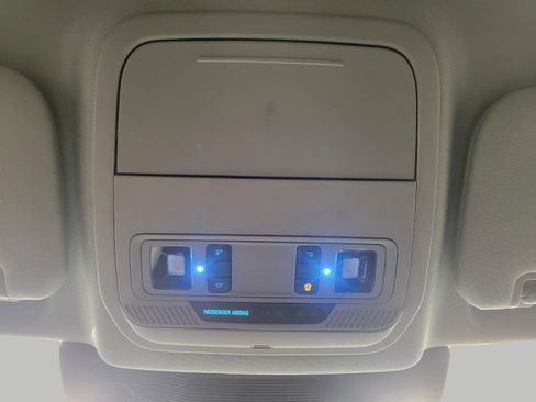 Used 2023 Ford Explorer XLT w/ Class IV Trailer Tow Package image 19