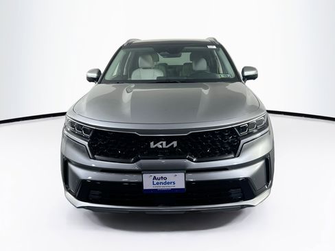 Used 2022 Kia Sorento SX Prestige w/ Panoramic Sunroof Package image 2