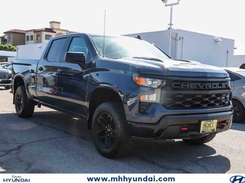 Used 2022 Chevrolet Silverado 1500 Custom Trail Boss AWD/4WD image 5