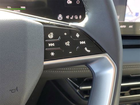 New 2025 Audi Q6 e-tron Premium image 10