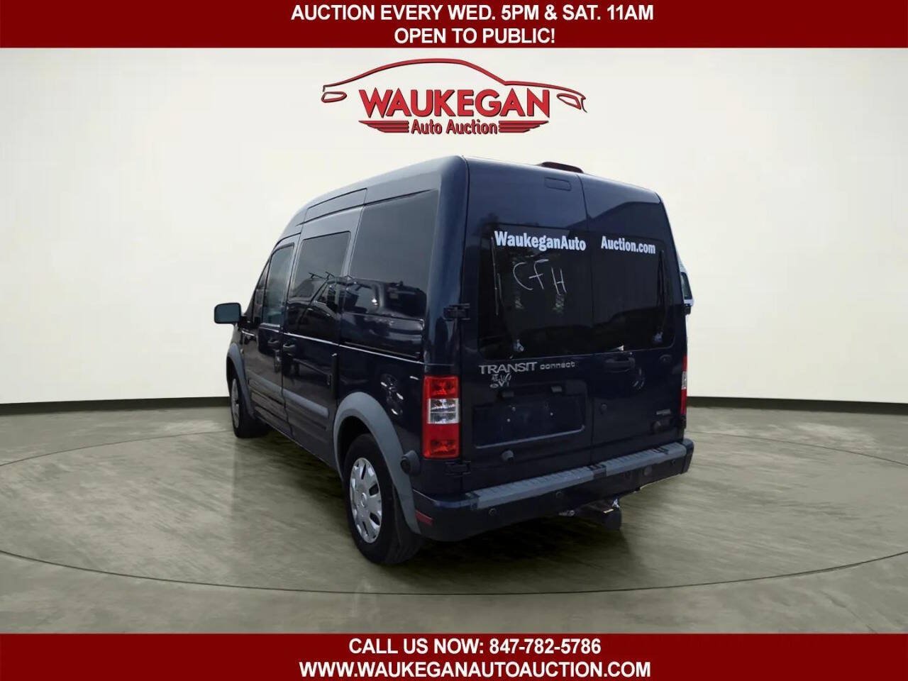 Used 2010 Ford Transit Connect XLT FWD image 4
