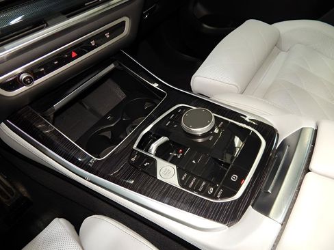 Used 2026 BMW X5 xDrive40i image 30