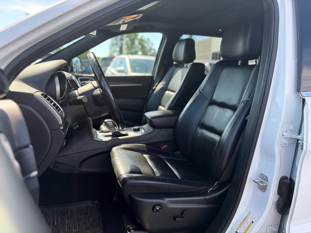 Used 2020 Jeep Grand Cherokee Limited AWD/4WD image 21