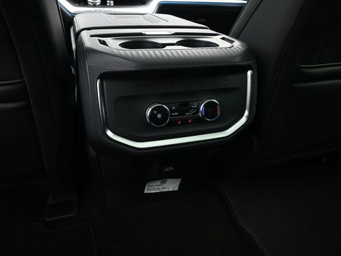 New 2025 Ford Expedition Platinum w/ Stealth Performance Package image 23