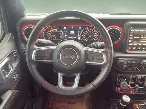 Used 2023 Jeep Wrangler Unlimited Rubicon AWD/4WD image 9