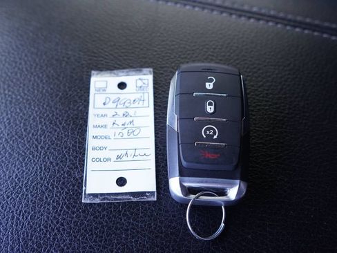 Used 2021 RAM 1500 Big Horn AWD/4WD image 36