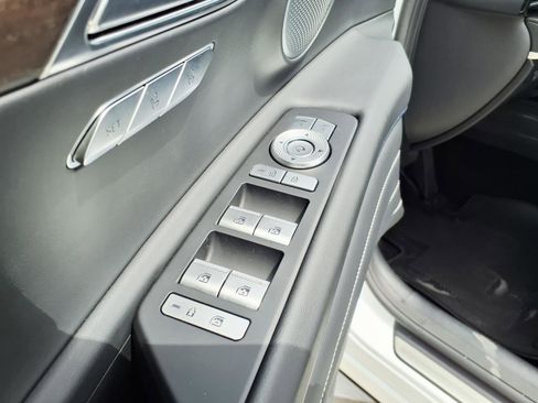 Certified 2026 Genesis GV80 3.5T Advanced AWD/4WD image 21