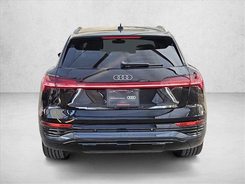 Certified 2024 Audi Q8 e-tron Premium Plus w/ Premium Plus Package AWD/4WD image 6