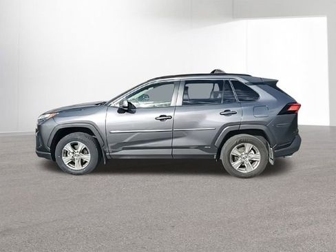 Used 2023 Toyota RAV4 XLE image 5