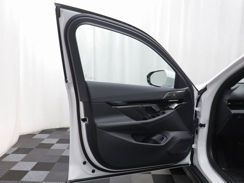 New 2026 BMW 530i xDrive image 4