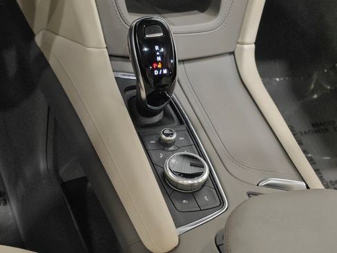 Used 2021 Cadillac XT6 Premium Luxury AWD/4WD image 8