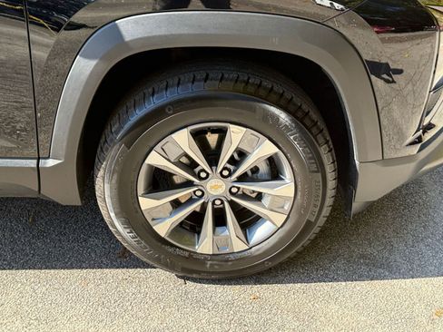 Used 2025 Chevrolet Equinox LT image 30