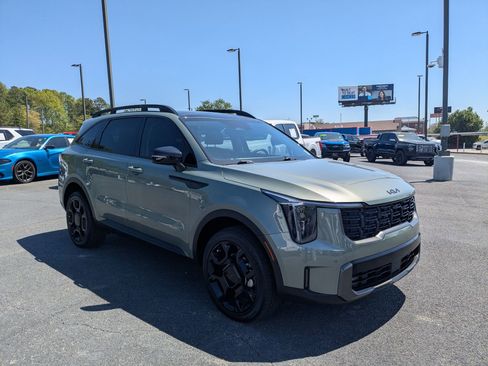 Used 2025 Kia Sorento X-Line EX AWD/4WD image 3