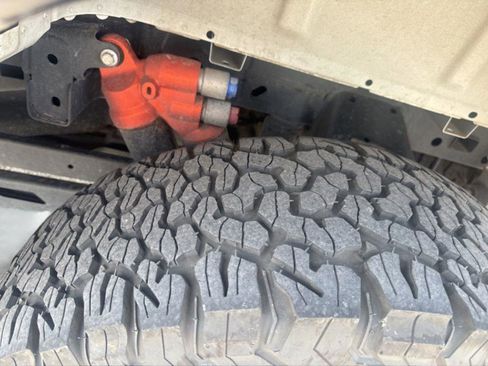 Used 2025 Ford F150 Raptor AWD/4WD image 40