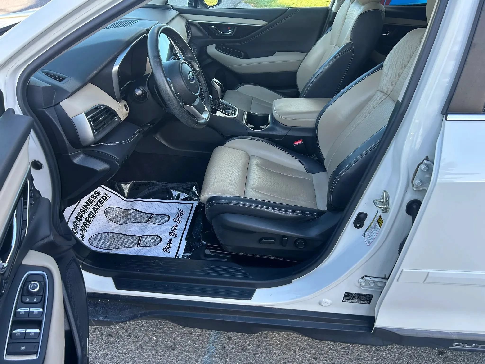 Used 2020 Subaru Outback Limited AWD/4WD image 14