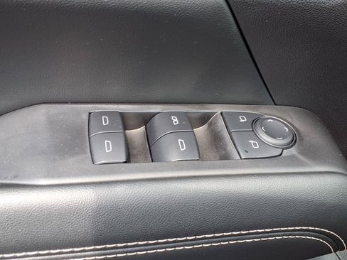 Used 2025 GMC Terrain Elevation w/ Elevation Premium Package AWD/4WD image 21