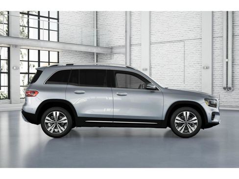 New 2026 Mercedes-Benz GLB 250 image 2