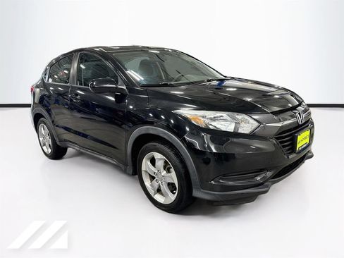 Used 2016 Honda HR-V LX image 3