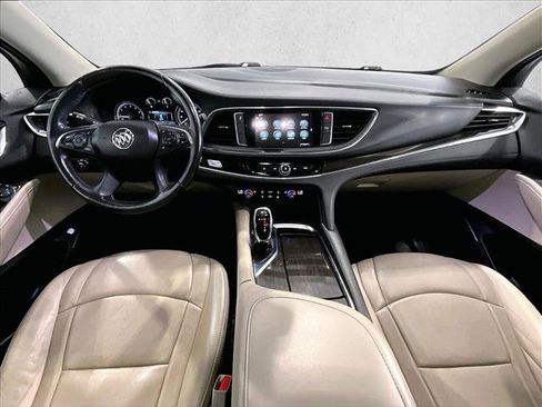 Used 2018 Buick Enclave Essence FWD image 16