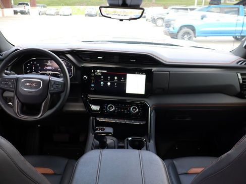 Used 2025 GMC Sierra 1500 AT4 w/ AT4 Premium Package AWD/4WD image 51