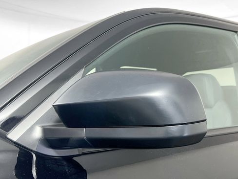 Used 2025 Toyota Tacoma SR image 12