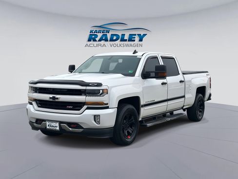 Used 2017 Chevrolet Silverado 1500 LT w/ All Star Edition image 5