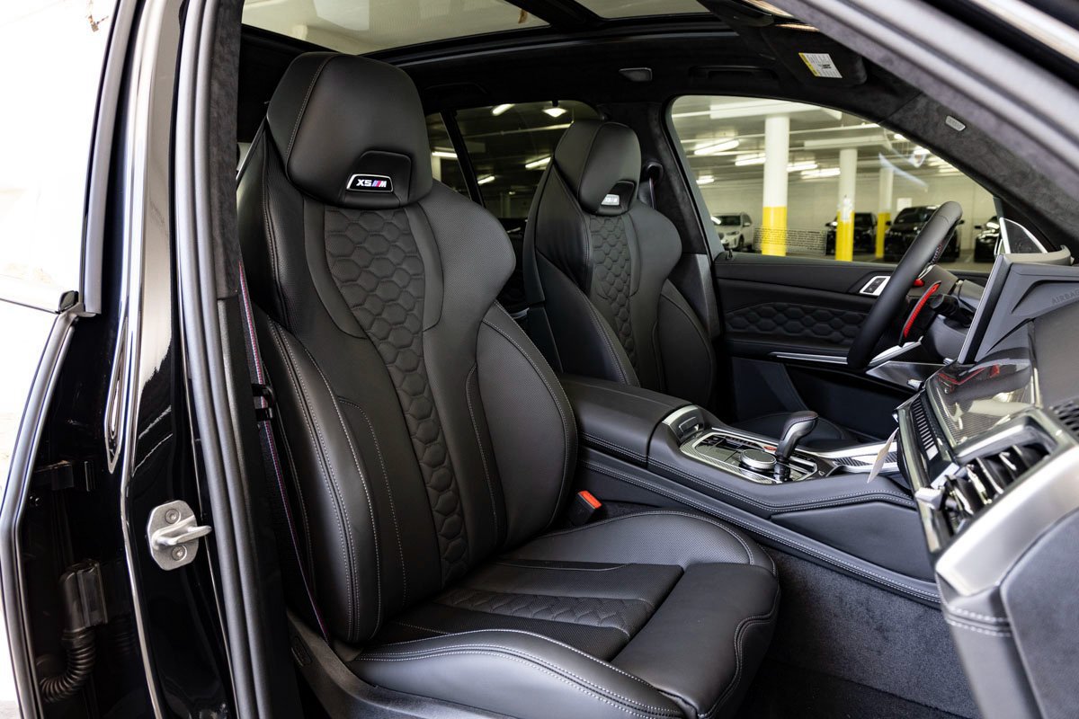 New 2026 BMW X5 M Competition w/ Executive Package AWD/4WD image 38