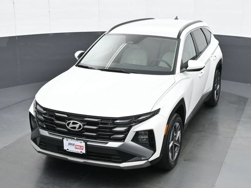 Used 2025 Hyundai Tucson SEL AWD/4WD image 16