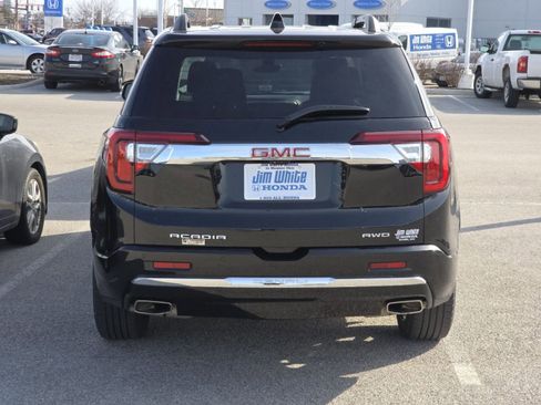 Used 2022 GMC Acadia Denali w/ Black Diamond Edition image 5