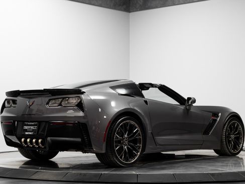 Used 2015 Chevrolet Corvette Z06 w/ 3LZ Preferred Equipment Group image 15