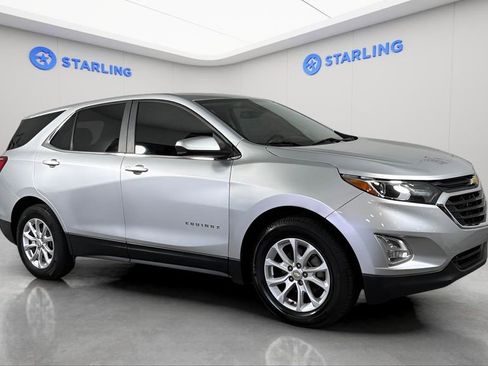 Used 2021 Chevrolet Equinox LT w/ Driver Convenience Package FWD image 12