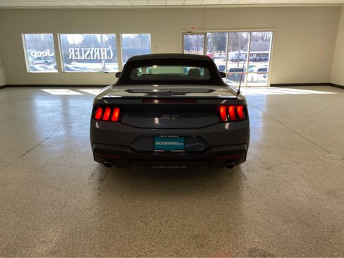 Used 2024 Ford Mustang GT Premium image 13