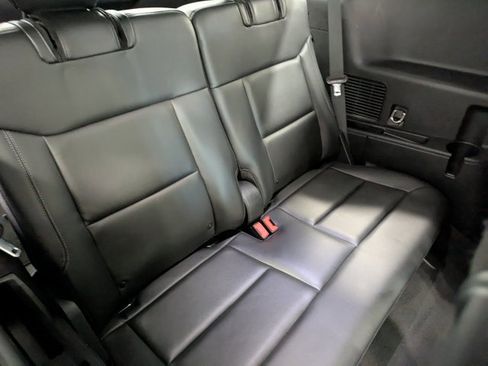 Certified 2022 Ford Explorer XLT w/ Equipment Group 202A image 26