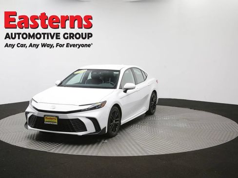 Used 2025 Toyota Camry SE FWD image 53