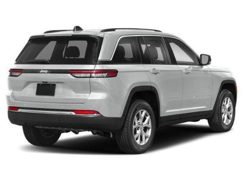 Certified 2023 Jeep Grand Cherokee Limited AWD/4WD image 3