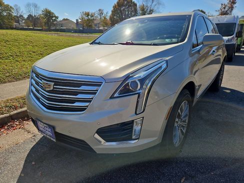 Used 2017 Cadillac XT5 Luxury w/ Driver Awareness Package image 3