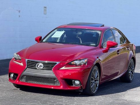 Used 2015 Lexus IS 250 w/ Navigation System Package RWD image 4