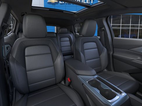 New 2026 Chevrolet Equinox EV LT image 44