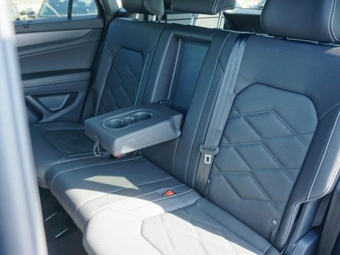 New 2026 Volkswagen Atlas Cross Sport SE AWD/4WD image 9