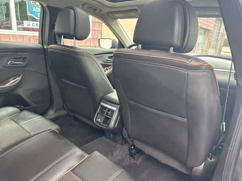 Used 2014 Chevrolet Impala LT FWD image 16