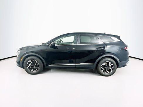 Used 2025 Kia Sportage LX FWD image 4