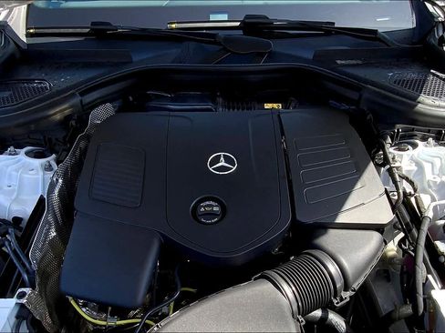 Certified 2025 Mercedes-Benz GLC 300 4MATIC image 20