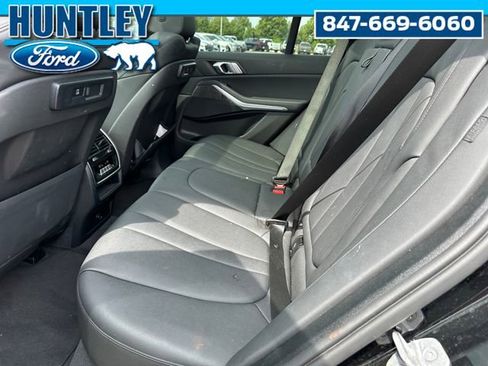 Used 2022 BMW X5 xDrive40i w/ Premium Package image 14