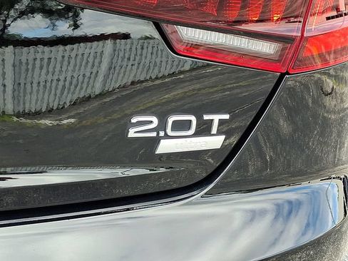 Used 2018 Audi A4 2.0T Ultra Premium w/ Convenience Package FWD image 32