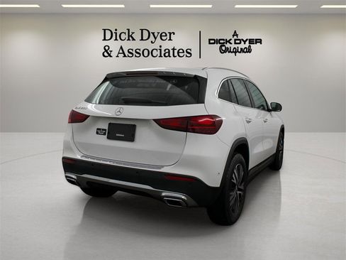 Used 2026 Mercedes-Benz GLA 250 image 2