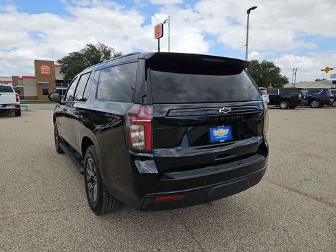 Used 2023 Chevrolet Suburban Z71 AWD/4WD image 6